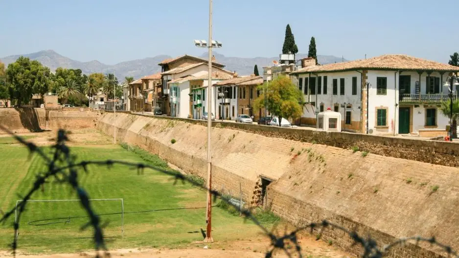 Νέο σκάνδαλο με κτηματομεσίτες ταλανίζει τα κατεχόμενα