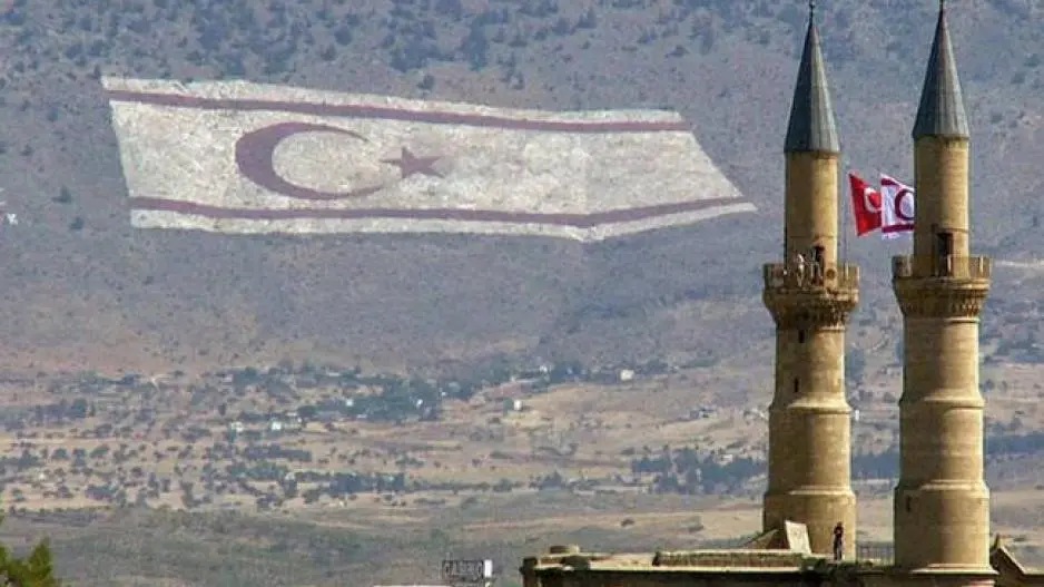 Κατεχόμενα: Ένας στους δύο υπέστη μείωση εσόδων