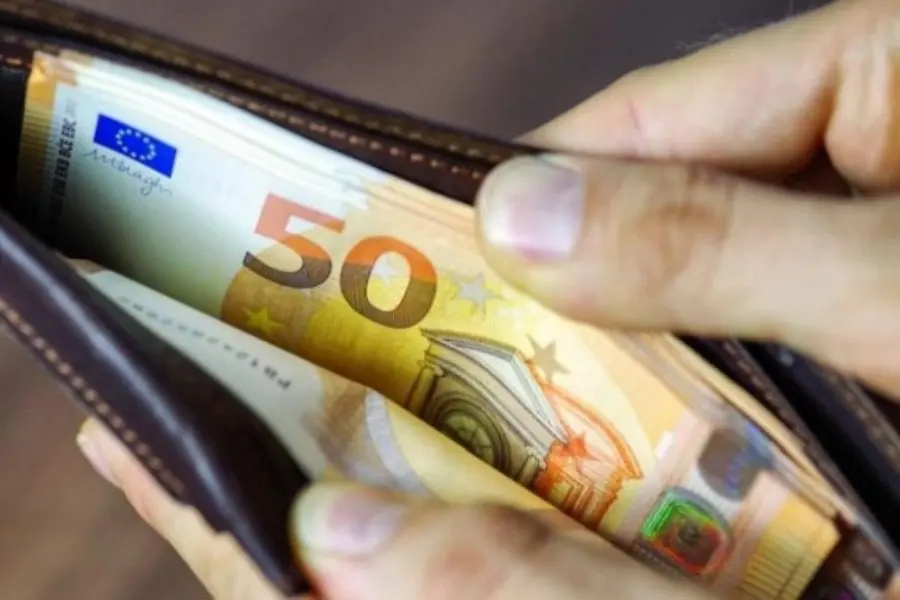 Σύσταση για υιοθέτηση επαρκούς ελάχιστου εισοδήματος ενέκρινε το Συμβούλιο της ΕΕ