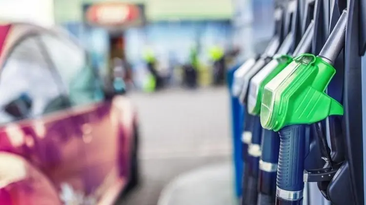 Εξετάζεται το ενδεχόμενο κατάργησης των μειωμένων φόρων στα καύσιμα