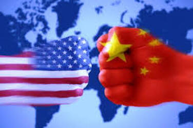 Σε ισχύ οι κινεζικοί δασμοί 25% σε αμερικανικές εισαγωγές 