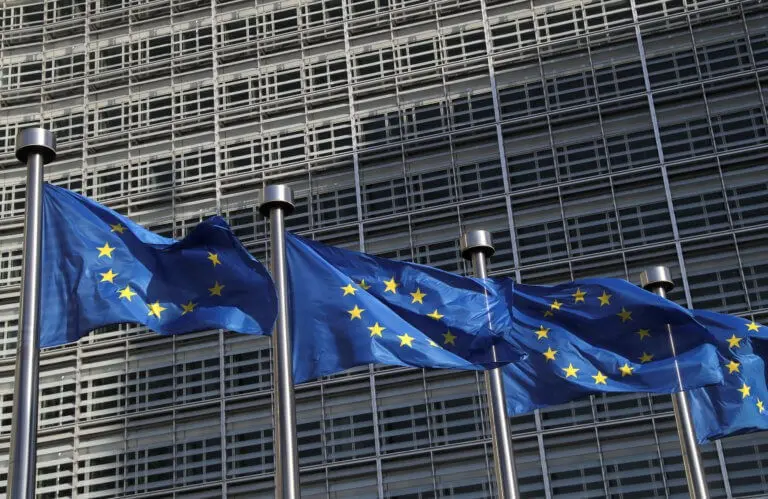 Κομισιόν: Εκκινεί διαδικασία περί υπερβολικού ελλείμματος για 7 χώρες - Τι λέει για Κύπρο