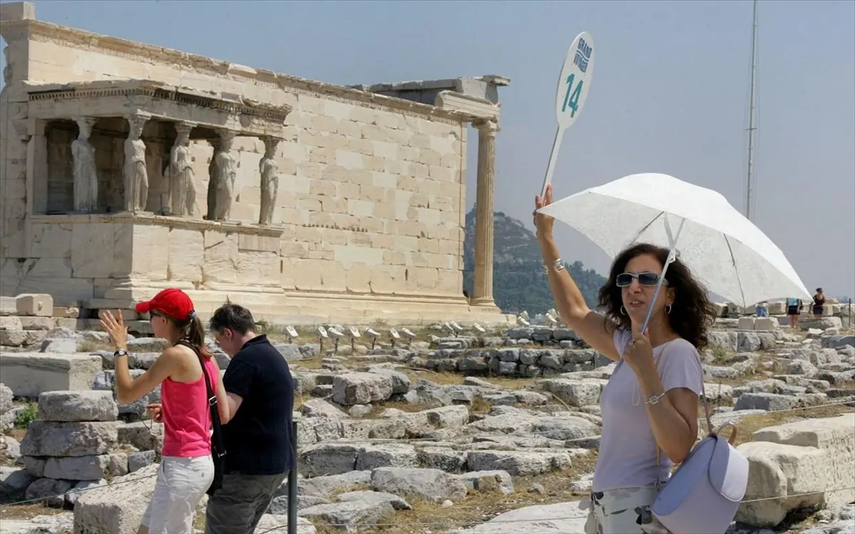 Ξεκινούν σήμερα οι αιτήσεις για Σχολές ξεναγών