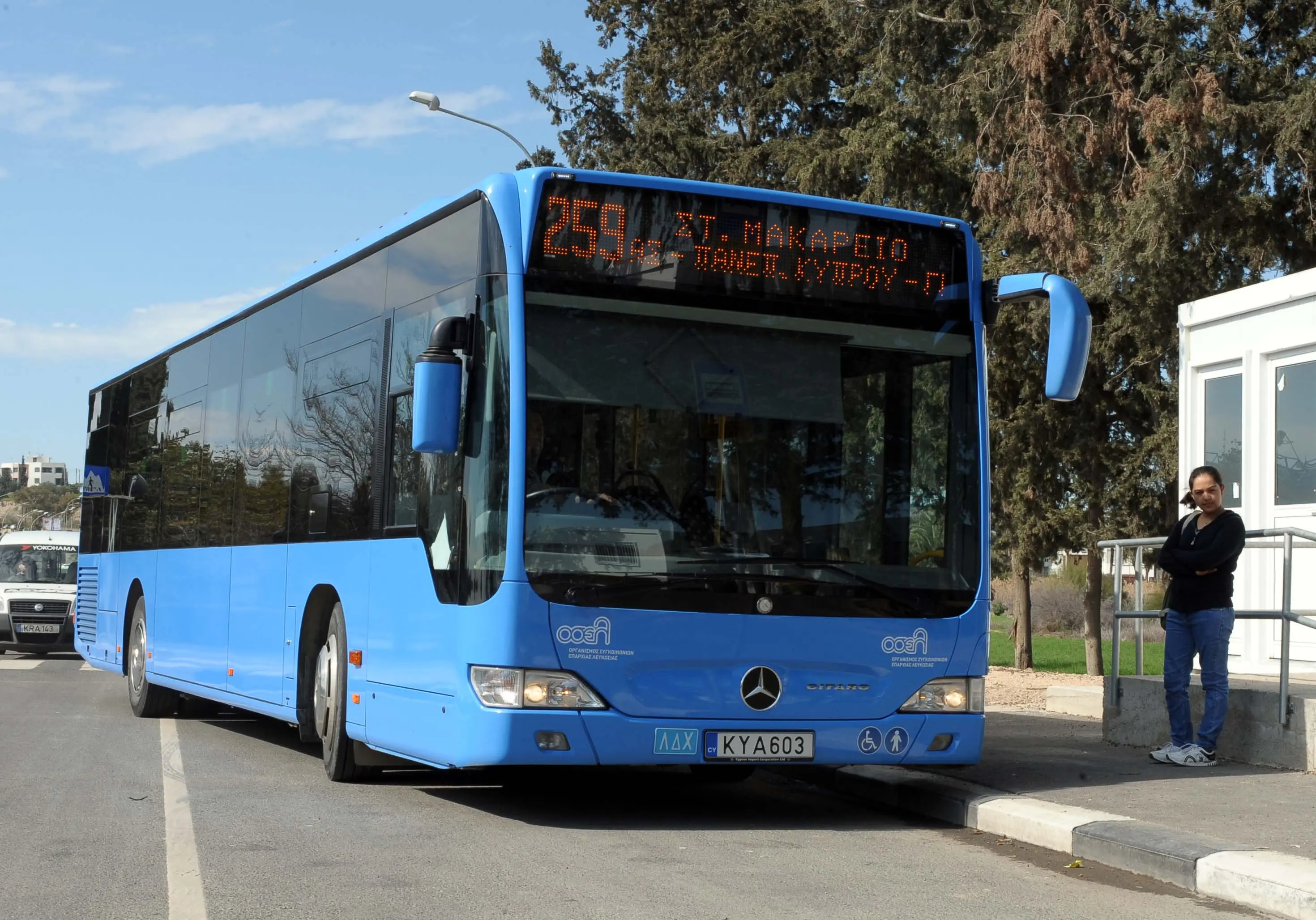 Ένταση στην συνεδρίαση της Βουλής για τα λεωφορεία
