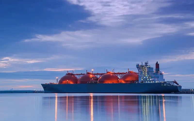 ΔΕΦΑ: Μεγάλο ενδιαφέρον για LNG