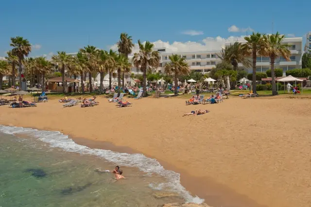 Κάνε κράτηση στα ξενοδοχεία της Louis Hotels και κέρδισε μοναδικά προνόμια