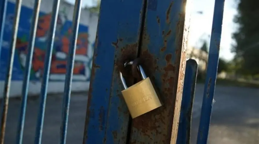Κλειστά μέχρι τις 30 Απριλίου τα δημόσια και ιδιωτικά σχολεία