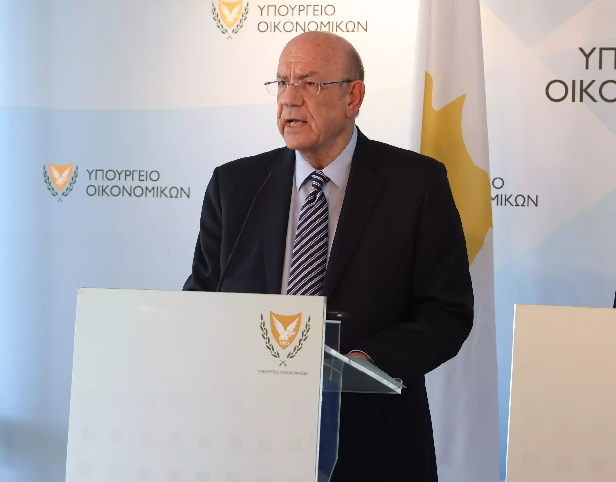 ΥΠΟΙΚ: Ισχυρή απόδειξη εμπιστοσύνης η αναβάθμιση από Scope Ratings