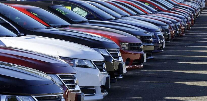 Άνω κάτω η αγορά αυτοκινήτων με τα νέα τέλη κυκλοφορίας