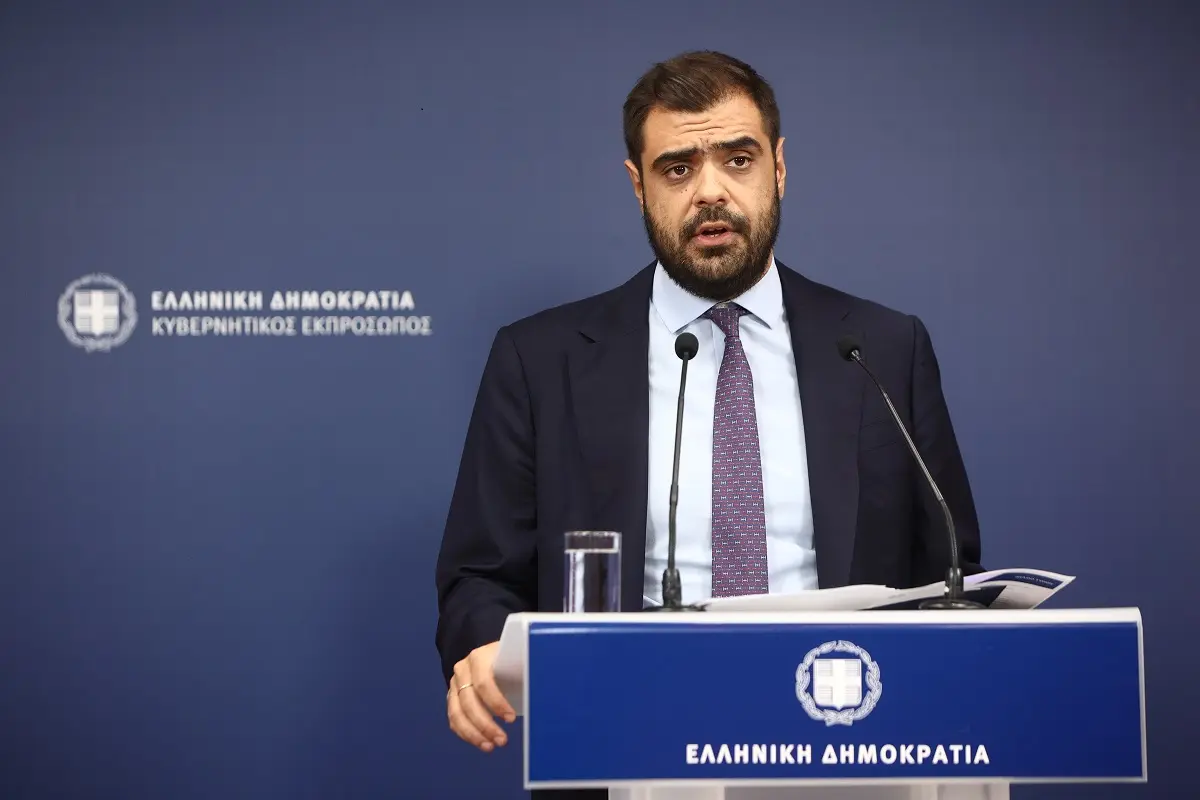 Μαρινάκης: Ψήφος εμπιστοσύνης σε ελληνική οικονομία η αναβάθμιση Fitch