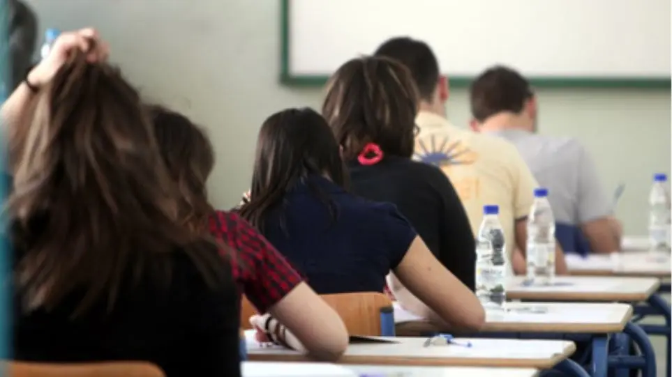 Χωρίς λύση στην Παιδεία χτυπάει το πρώτο κουδούνι