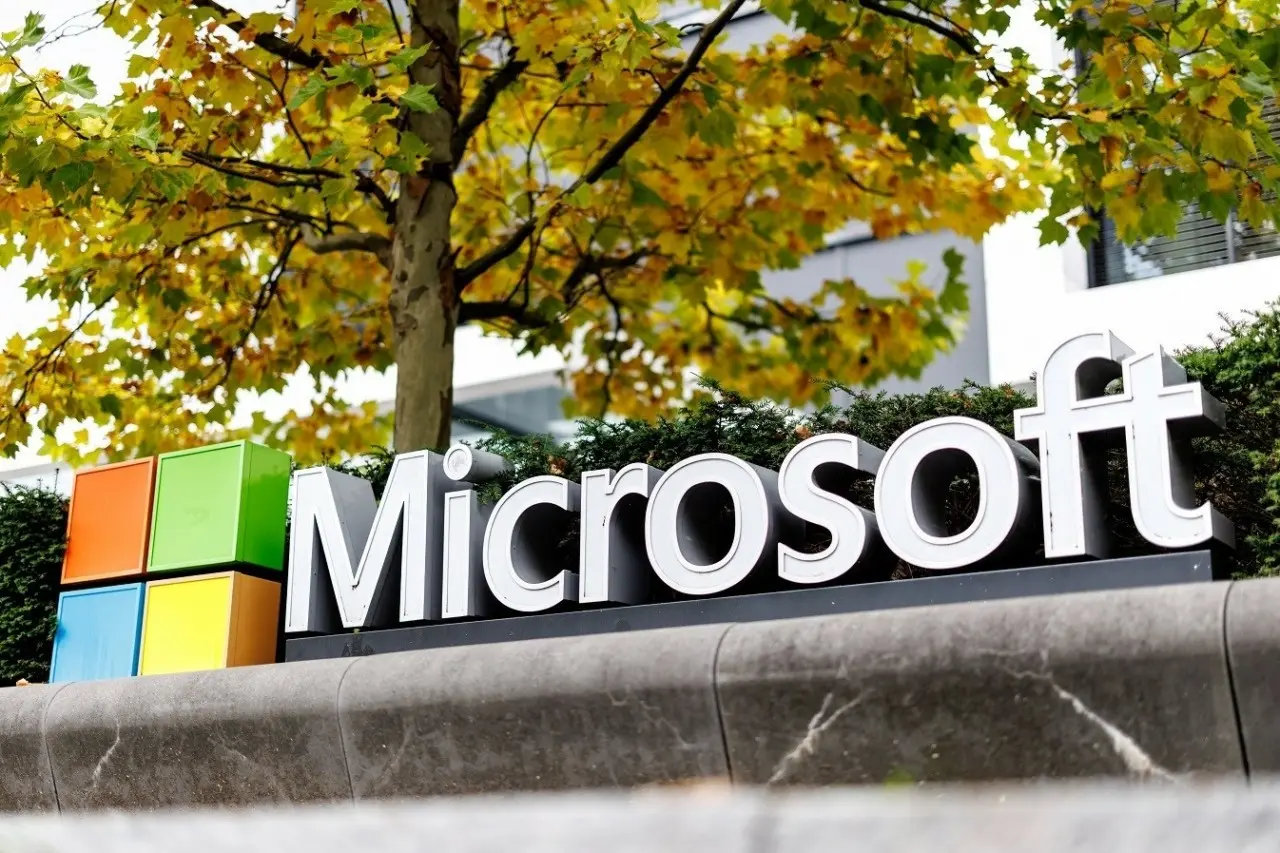 Microsoft: Υπό έρευνα στην Ελβετία για αυξήσεις στα τέλη αδειοδότησης