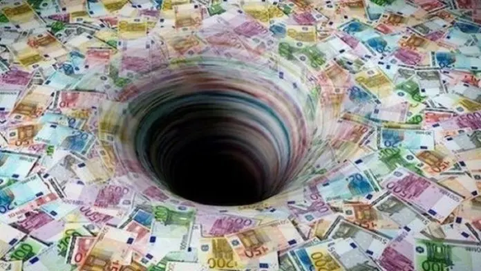 Κατα 13 τρισ. δολάρια αυξήθηκε το δημόσιο χρέος εν μέσω πανδημίας