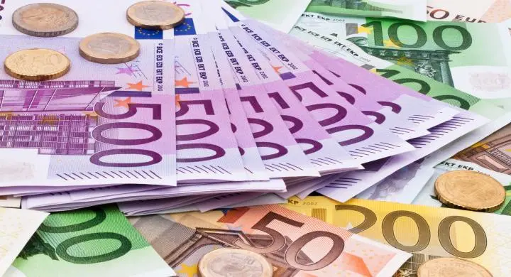 Αυτή είναι η πρώτη τράπεζα που εγκαταλείπει τα αρνητικά επιτόκια