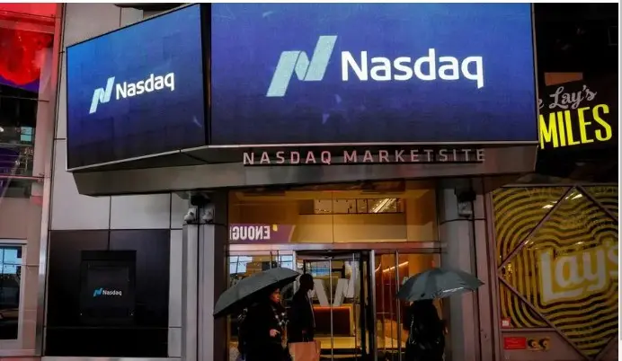 Wall Street: Απώλειες για S&P 500 υπό την πίεση των δασμών Τραμπ και νέα βουτιά για Nasdaq 
