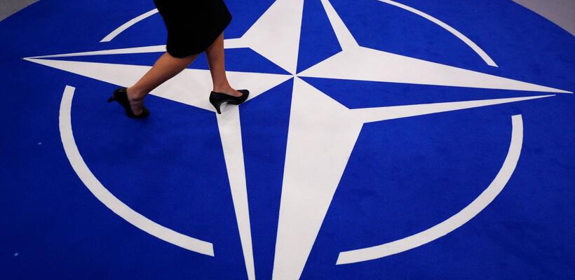 Bloomberg: Ποιο το εμπόδιο για ένταξη Σκοπίων στο ΝΑΤΟ