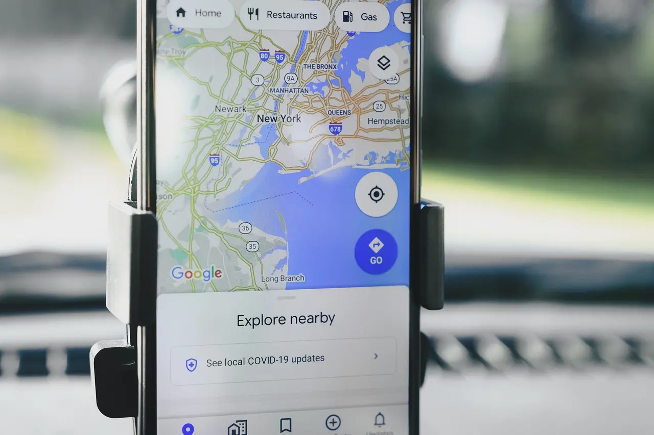 Google Maps: Η αλλαγή που θα σας βοηθήσει στις μετακινήσεις - Πώς την ενεργοποιείτε
