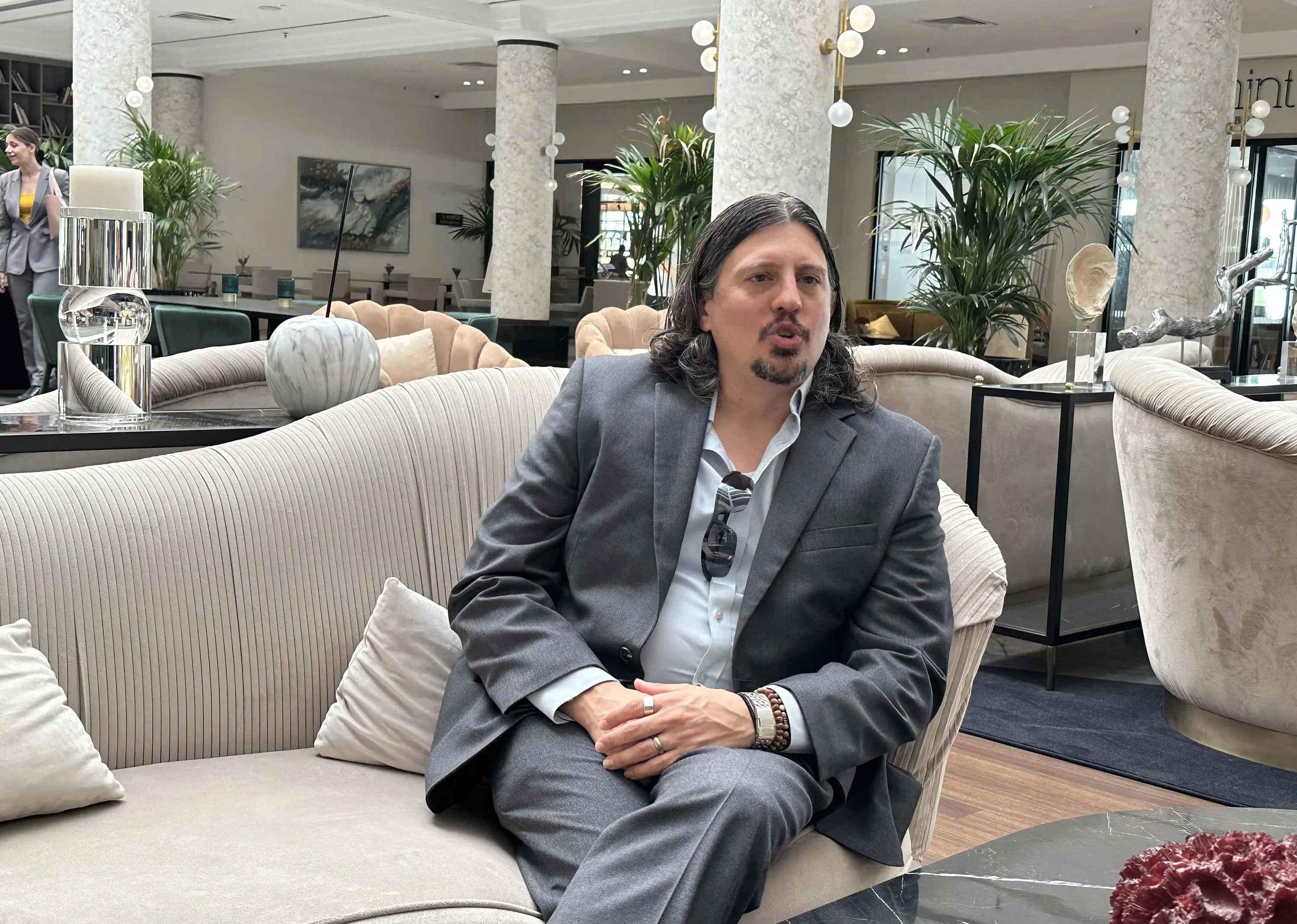 H διαφθορά αποδυναμώνει την οικονομία