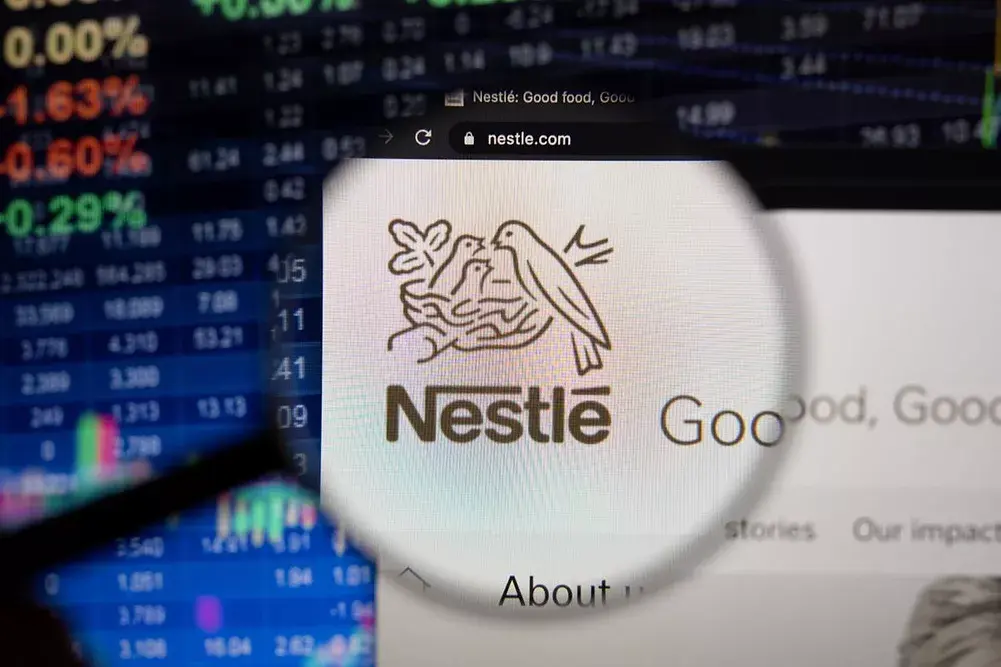 Nestlé: Άνοδος 6% μετά την ανακοίνωση περικοπής 16.000 θέσεων εργασίας