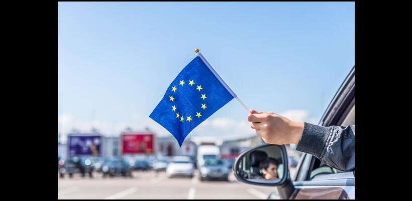 Άδειες οδήγησης στα smartphones: Η ΕΕ φέρνει ψηφιακή ταυτότητα οδηγού και νέα μέτρα ασφάλειας