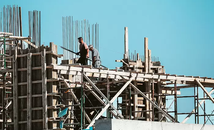 Μείωση 4,9% στις άδειες οικοδομής το δεκάμηνο του 2022