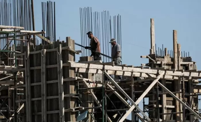 Σταθεροποιούνται σε μηνιαία βάση οι τιμές κατασκευαστικών υλικών