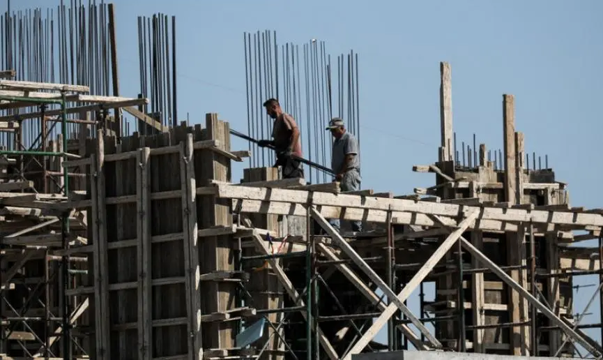 Αύξηση 2,7% στις άδειες οικοδομής στο εννιάμηνο