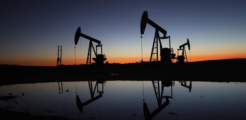 Πετρελαϊκή καταιγίδα: Τέσσερα απειλητικά σενάρια στη σκιά πιθανής επίθεσης των ΗΠΑ στο Ιράν