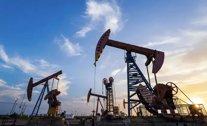 Πετρέλαιο: Πού οδηγούνται οι τιμές μετά το ράλι - Ανησυχία για τα Στενά του Ορμούζ