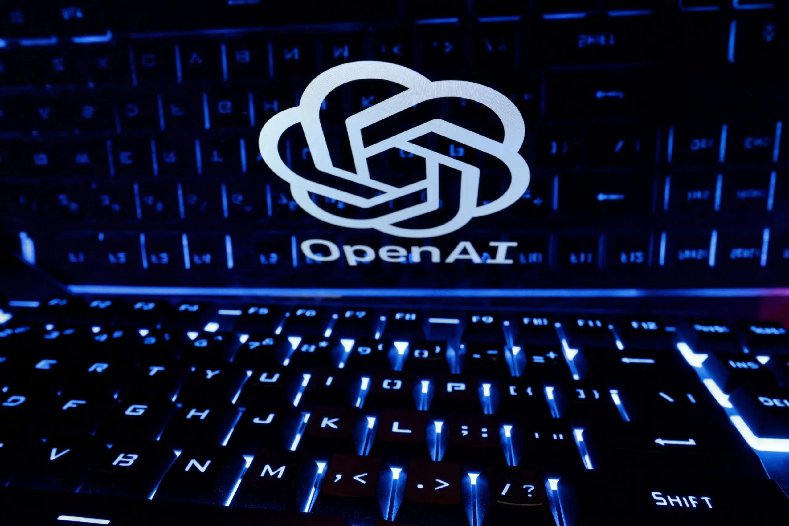 Η OpenAI «γκουγκλάρει» με τεχνητή νοημοσύνη