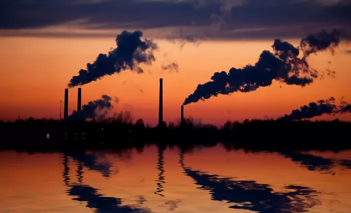 Ορυκτά καύσιμα: Πώς οι επενδυτές κινδυνεύουν να χάσουν $2,3 τρισ. από περιττά assets