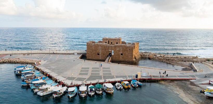 Σε τροχιά βιώσιμου τουρισμού η Πάφος, αλλά τα προβλήματα επιμένουν