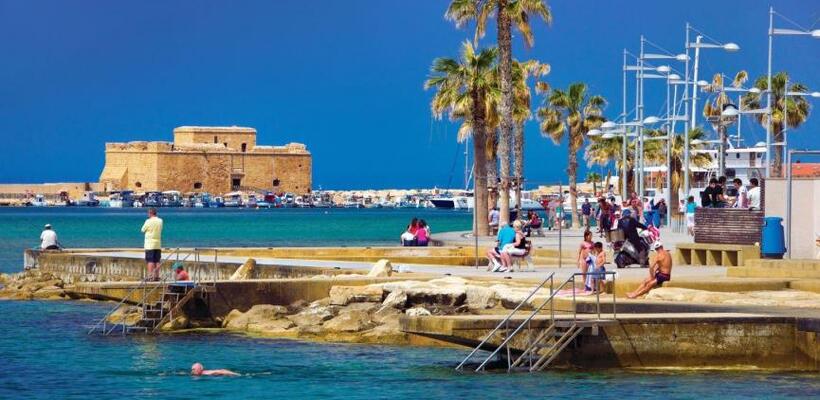 Τρεις στους δέκα τουρίστες προτίμησαν Πάφο την περσινή χρονιά