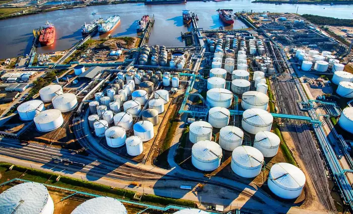 ΗΠΑ:  Απαιτούνται $20 δισ. και χρόνος για αναπλήρωση των αποθεμάτων πετρελαίου