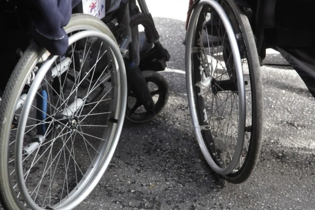 Αύξηση ποσού επιχορήγησης για τροχοκαθίσματα αποφάσισε το Υπουργικό