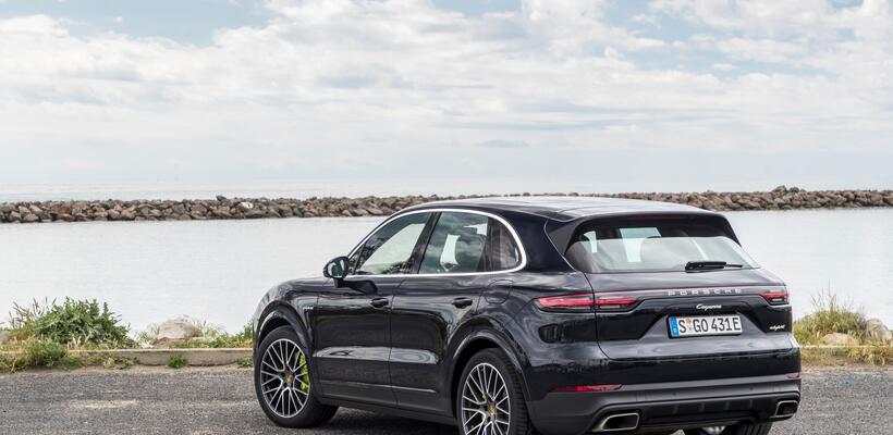 Έρχεται στην Κύπρο η υβριδική Porsche Cayenne