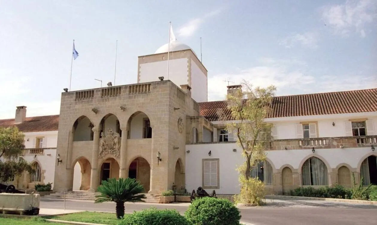 Προεδρικό: Πόσα αμείβονται οι αποσπασμένοι δημόσιοι υπάλληλοι