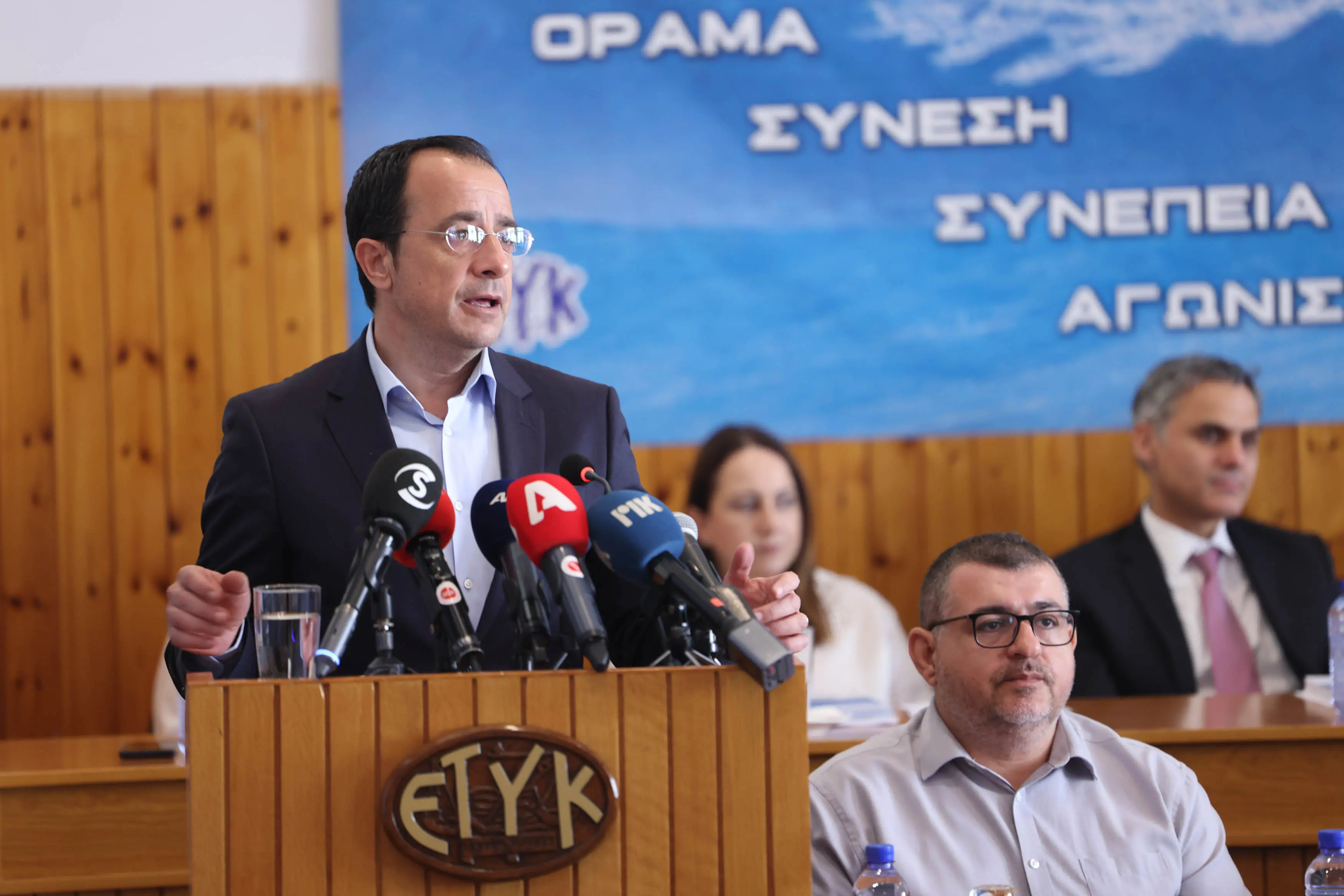 Δεν θα επιτραπεί σε μια μειοψηφία να αμαυρώνει το όνομα της χώρας, λέει ο ΠτΔ