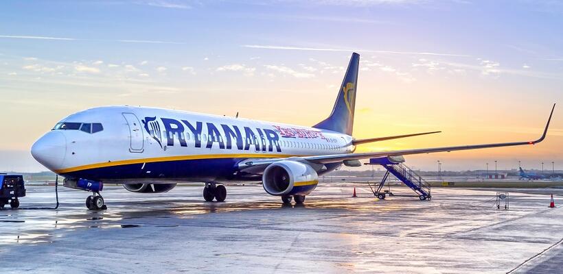 Ryanair: Κλείνει την βάση της στα Χανιά;