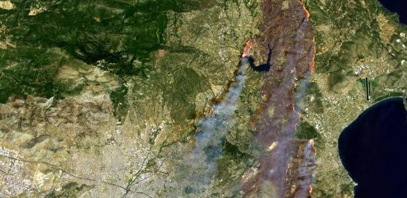 Τεράστια η πληγή στο λεκανοπέδιο Αττικής όπως φαίνεται από δορυφόρο