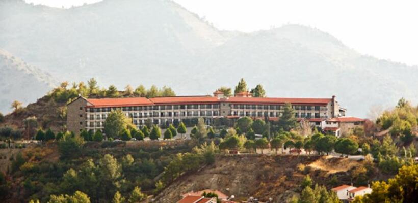 Επαναλειτούργησε το ξενοδοχείο 