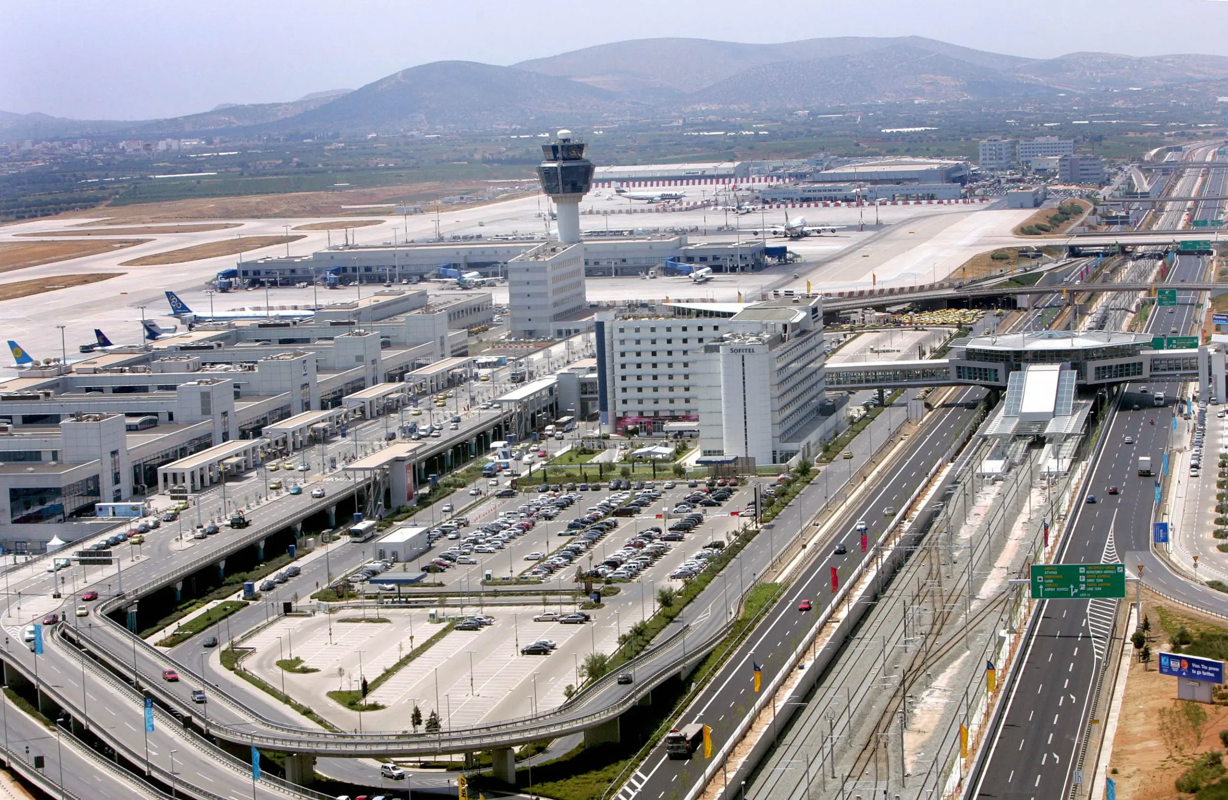 Το αεροδρόμιο Αθηνών έσπασε νέο ρεκόρ επιβατικής κίνησης
