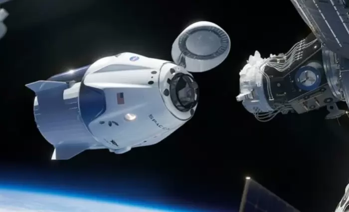 Έφθασε στον ISS το σκάφος που «σώσει»τους εγκλωβισμένους αστροναύτες (βίντεο)