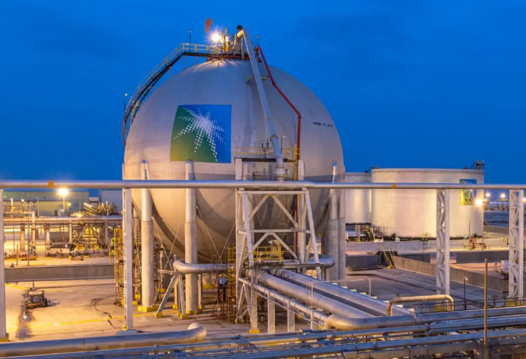 Saudi Aramco: «Χτύπημα» στην κερδοφορία του πετρελαϊκού γίγαντα από την πτώση στις τιμές