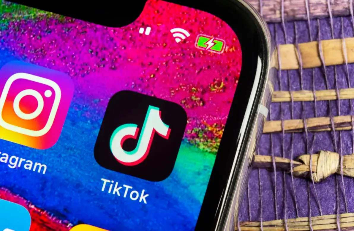 TikTok και AI δίνουν φτερά στην ByteDance – Οι επενδυτές «βλέπουν» 450 δισ. αποτίμηση