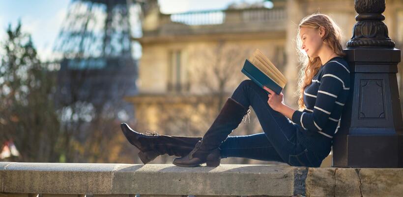 Στην Action Global Communications η Student.com