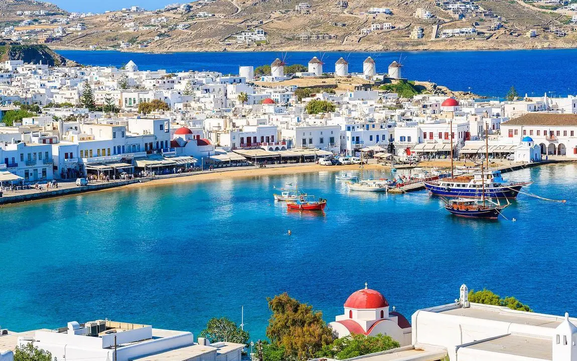 «Times»: Ανακάμπτει η αγορά ακινήτων στη Μύκονο
