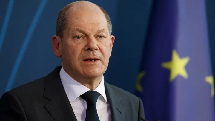 Σολτς: Το Ιράν κινδυνεύει να βάλει φωτιά σε όλη τη Μέση Ανατολή