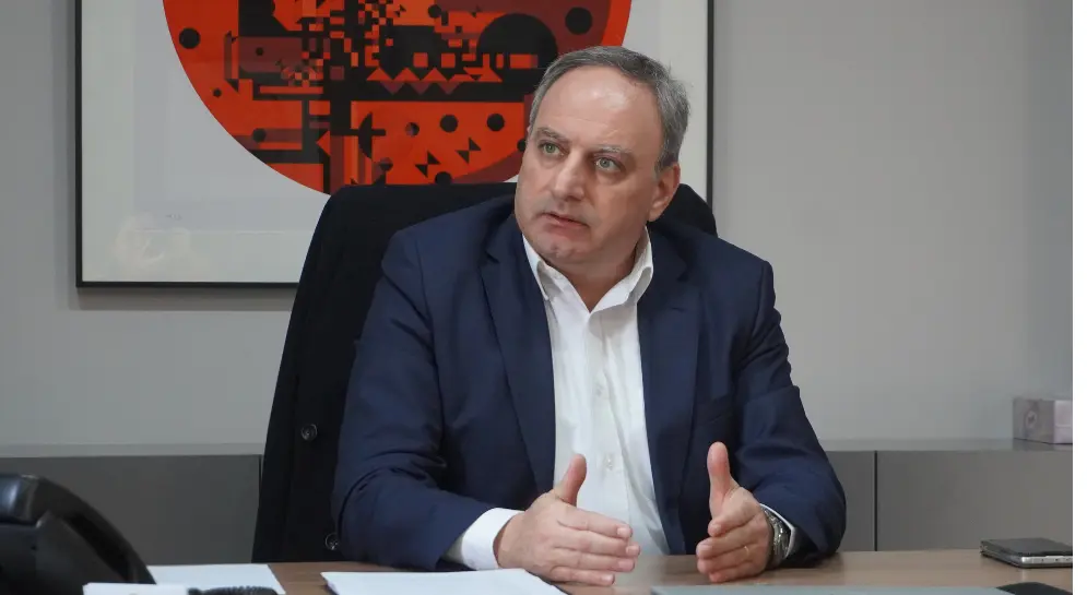 Διευρύνεται το χάσμα κεφαλαίου-εργασίας, λέει ο ΓΓ ΑΚΕΛ
