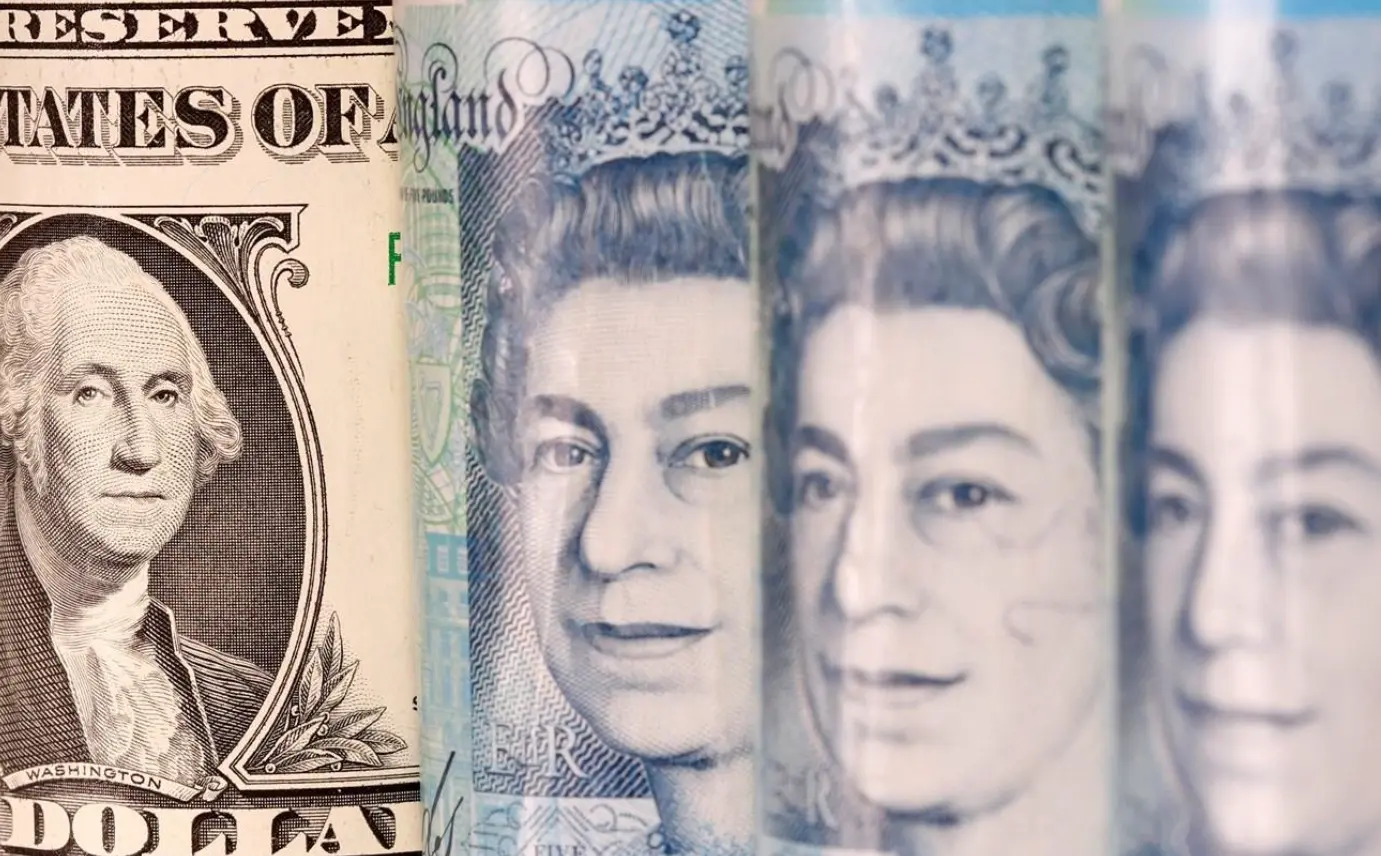 Μεγάλος νικητής η στερλίνα